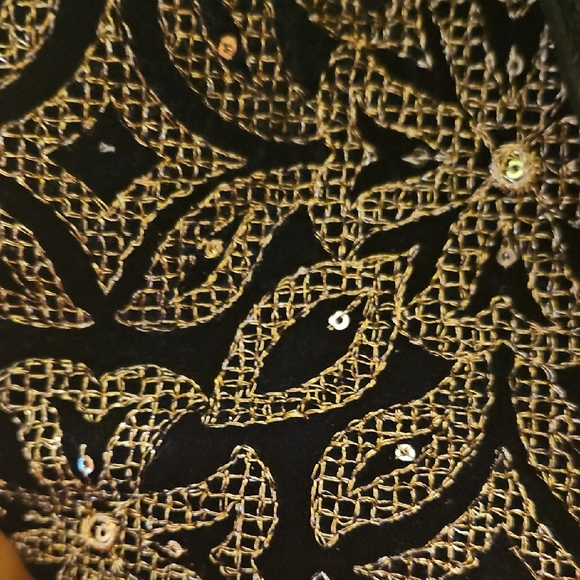 Elegant Black and Gold Women's Bag - Picture 11 of 16